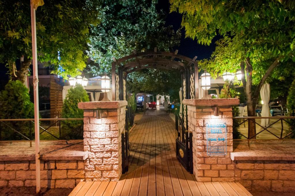Krikonis Hotel Ioannina Exterior foto